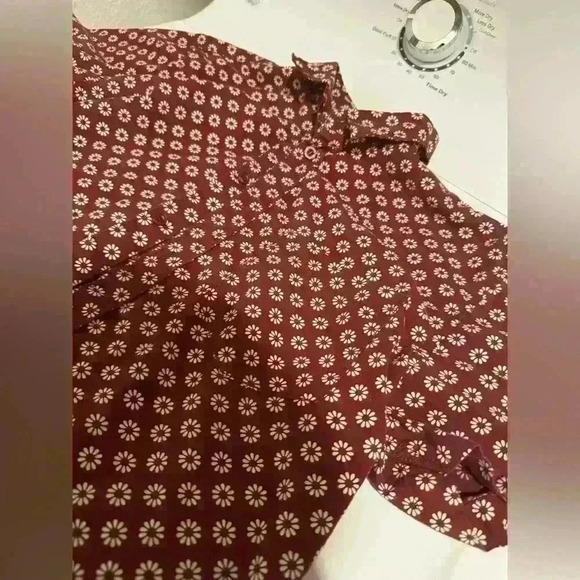 Forever 21 Men’s Button Up shirt Flower Fashion - Picture 4 of 4